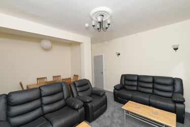5 bed house, Hathersage road, Victoria park, Manchester, M130EJ - Image 2