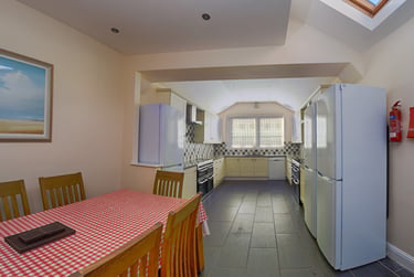 11 bed house, Dickenson Road, Rusholme, Manchester, M145HT - Image 14