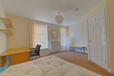 4 bed house, Welby street, Victoria park, Manchester, M130EL - Image 1