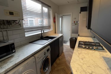 3 bed house, Guildford Street, Shelton, Stoke, ST42EP - Image 8