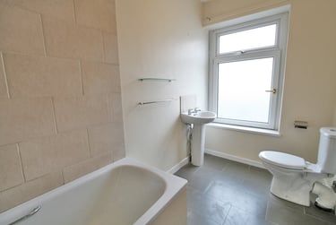4 bed house, Carlisle Street, Splott, Cardiff, CF242DQ - Image 4