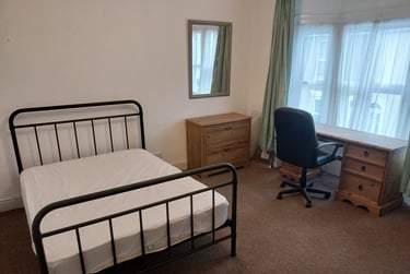 5 bed house, Hampshire street, Fratton, Portsmouth, PO15LG - Image 4