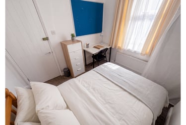 4 bed house, Leopold Street, Southsea, Portsmouth, PO40JZ - Image 4
