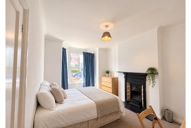 4 bed house, Henley Road, Southsea, Portsmouth, PO40HS - Image 2