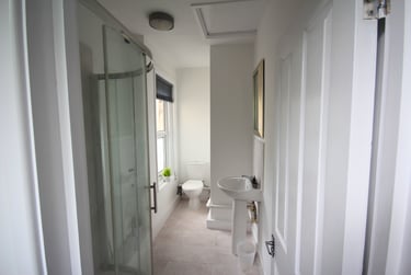 2 bed flat, Albert Road, Southsea, Portsmouth, PO40JT - Image 8