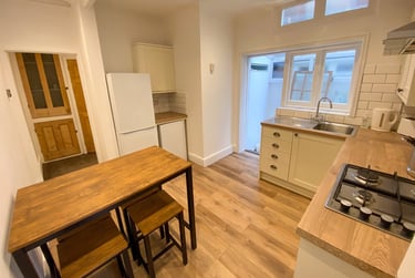 4 bed house, Devonshire Square, Southsea, Portsmouth, PO40JJ - Image 8