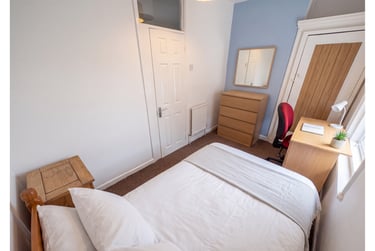 6 bed house, Francis Avenue, Southsea, Portsmouth, PO40HN - Image 4