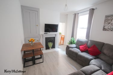 6 bed house, Francis Avenue, Southsea, Portsmouth, PO40HN - Image 5