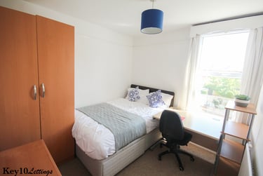 5 bed house, Francis Avenue, Southsea, Portsmouth, PO40HN - Image 4