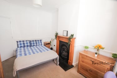 5 bed house, Mafeking Road, Southsea, Portsmouth, PO49BG - Image 3