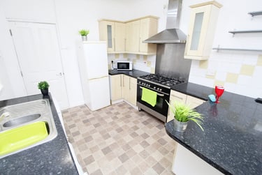 4 bed house, Henley Road, Southsea, Portsmouth, PO40HS - Image 6