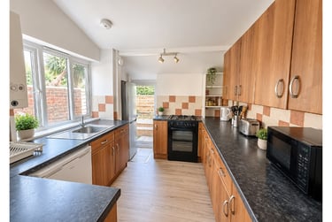 5 bed house, Saint Augustine Road, Southsea, Portsmouth, PO49AD - Image 2