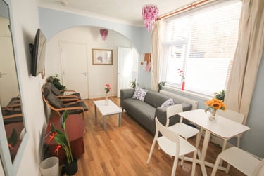 5 bed house, Telephone Road (popular student road), Near university, Portsmouth, PO40AZ - Image 1