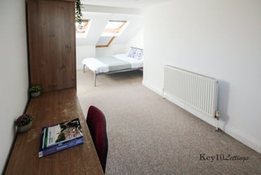 5 bed house, Mafeking Road, Southsea, Portsmouth, PO49BG - Image 2