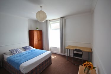 5 bed house, Jessie Road, Southsea, Portsmouth, PO40EJ - Image 2