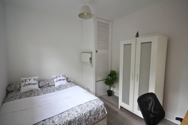 2 bed flat, Albert Road, Southsea, Portsmouth, PO40JT - Image 4