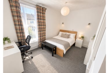 3 bed house, Percy Road, Southsea, Portsmouth, PO40BH - Image 3