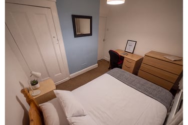 6 bed house, Francis Avenue, Southsea, Portsmouth, PO40HN - Image 5
