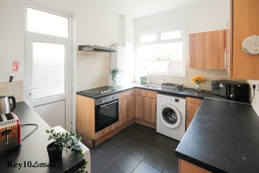 5 bed house, Francis Avenue, Southsea, Portsmouth, PO40HN - Image 7