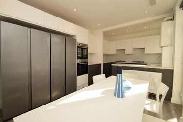 9 bed house, Ladybarn Lane, Fallowfield, Manchester, M146NQ - Image 2