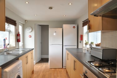 6 bed house, Sunny Bank Road, Victoria park, Manchester, M130XF - Image 8