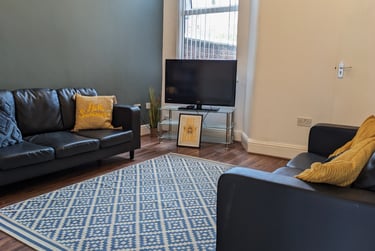 6 bed house, Whitby Road, Fallowfield, Manchester, M146GJ - Image 1