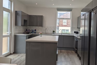 11 bed house, Parkfield Street, Rusholme, Manchester, M144PN - Image 12