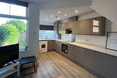 3 bed house, Horton Road, Rusholme, Manchester, M147QD - Image 1