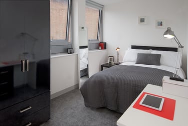 3 bed flat, 17 Arundel Gate, City centre, Sheffield, S12PN - Image 3