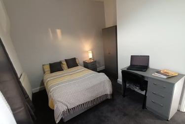 3 bed house, Portman street, Near university, Middlesbrough, TS14DH - Image 2