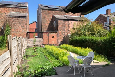 8 bed house, Upper Lloyd Street, Rusholme, Manchester, M144HY - Image 1
