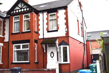 7 bed house, Linden Grove, Fallowfield, Manchester, M146YE - Image 1