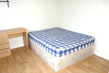 4 bed house, Yew Tree Road, Fallowfield, Manchester, M147DG - Image 12