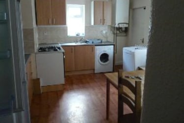 4 bed house, Moseley Road, Fallowfield, Manchester, M146NR - Image 2