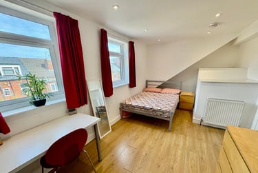 5 bed house, Osmaston Street, Lenton, Nottingham, NG71SD - Image 1