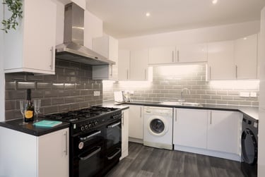 7 bed house, Kingswood rd, Fallowfield, Manchester, M146RX - Image 3