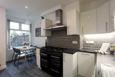 7 bed house, Kingswood rd, Fallowfield, Manchester, M146RX - Image 2