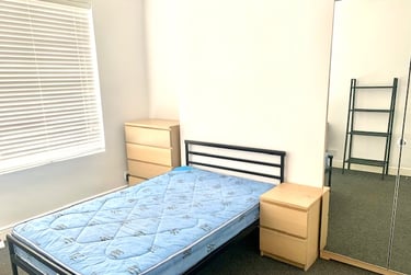 3 bed flat, Parkers Road, Broomhill, Sheffield, S101BN - Image 3
