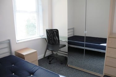 3 bed flat, Parkers Road, Broomhill, Sheffield, S101BN - Image 5