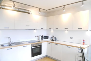 2 bed flat, New wakefield st, City centre, Manchester, M15NP - Image 5