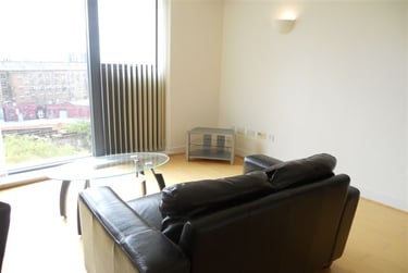 2 bed flat, New wakefield st, City centre, Manchester, M15NP - Image 2