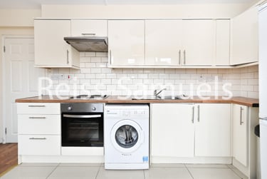 4 bed flat, Bath Terrace, Elephant & Castle, London, SE16QE - Image 3