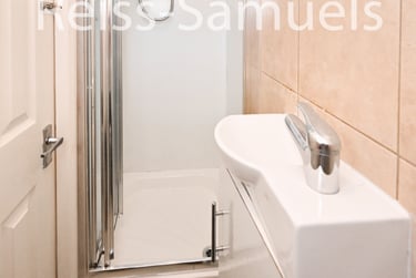 4 bed flat, Bath Terrace, Elephant & Castle, London, SE16QE - Image 7