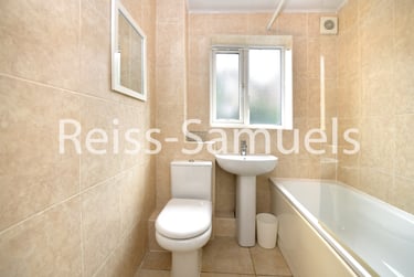 3 bed flat, Ambassador Square, Isle of Dogs, London, E149UX - Image 13