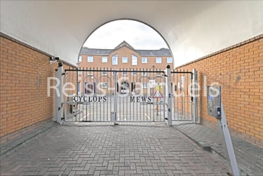 5 bed house, Cyclops Mews, Isle of Dogs, London, E143UA - Image 3