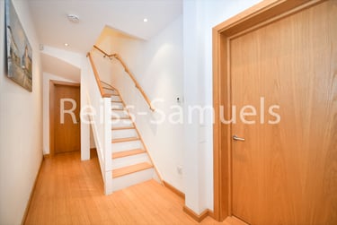 1 bed flat, Westferry Road, Isle of Dogs, London, E143RS - Image 3