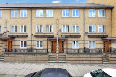 4 bed house, Ferry Street, Isle of Dogs, London, E143DT - Image 3
