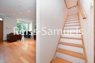 3 bed flat, Westferry Road, Isle of Dogs, London, E143RS - Image 3