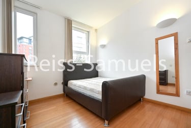 3 bed flat, Westferry Road, Isle of Dogs, London, E143RS - Image 11