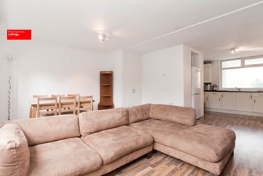 3 bed flat, Manchester Road, Isle of Dogs, London, E143BE - Image 1